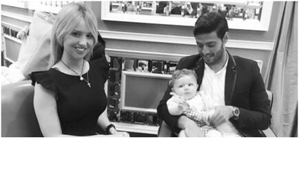 Conoce a la familia de Carlos Vela