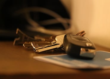 Por primera vez desde 2009, los seguros de auto bajan de precio