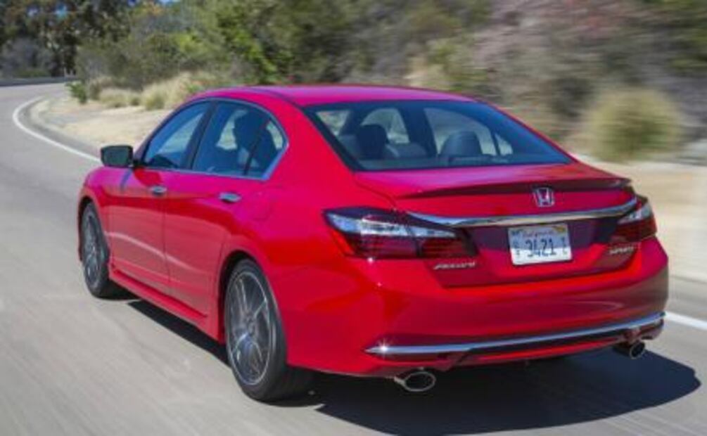 Honda Accord 2017: Para roquear solo un poco