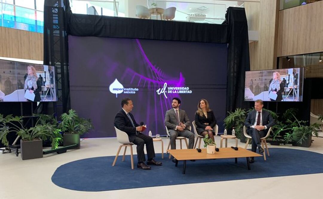 Durante el Nearshoring Summit Mx que realizó la Universidad de la Libertad, el secretario de Economía de Puebla, Jorge Ermilo Barrera, dijo que los inversionistas no dejan de invertir por la inseguridad. Foto: X @AspenMexico