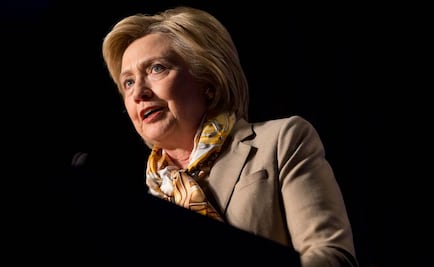 "Indignante", la desaparición de 43 normalistas: Clinton