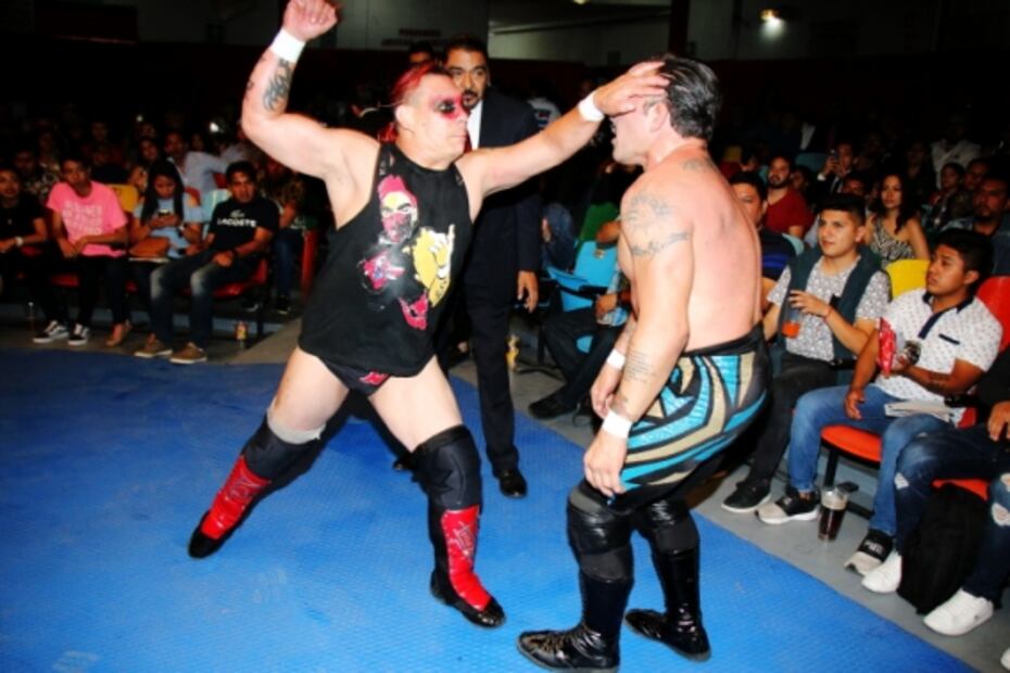 Disturbio y el Metálico se miden en duelo de cabelleras, en la Arena Coliseo