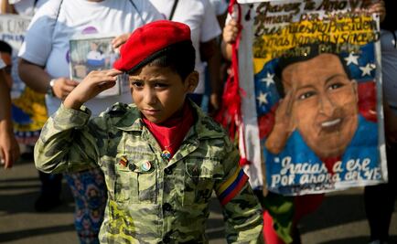 Obligatorio, conmemorar a Chávez en escuelas de Venezuela