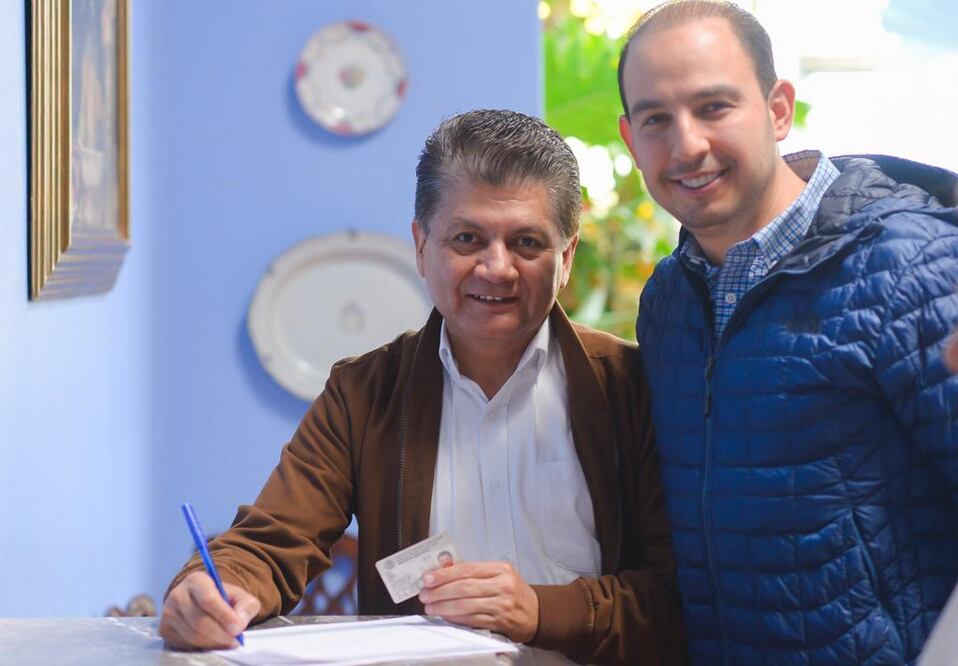 Marko Cortés recopila firmas de militantes para la candidatura por la presidencia del PAN. Foto: especial