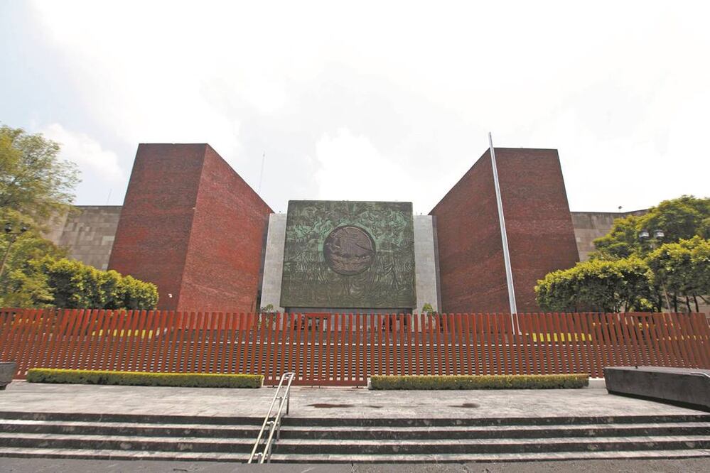 Llueven críticas en San Lázaro. El PRD, PAN y PRI en la Cámara Baja cuestionaron los motivos del mensaje del Ejecutivo que se refiere a un posible golpe de Estado. Foto/ARCHIVO EL UNIVERSAL