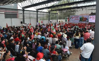 Rinden protesta 170 "defensores" del PRI en Oaxaca; cuidarán y defenderán voto en elecciones, aseguran