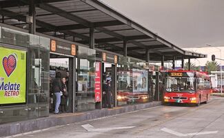 Metrobús CDMX reporta afectaciones en Líneas 1 y 4; movilizaciones sociales interrumpen servicio