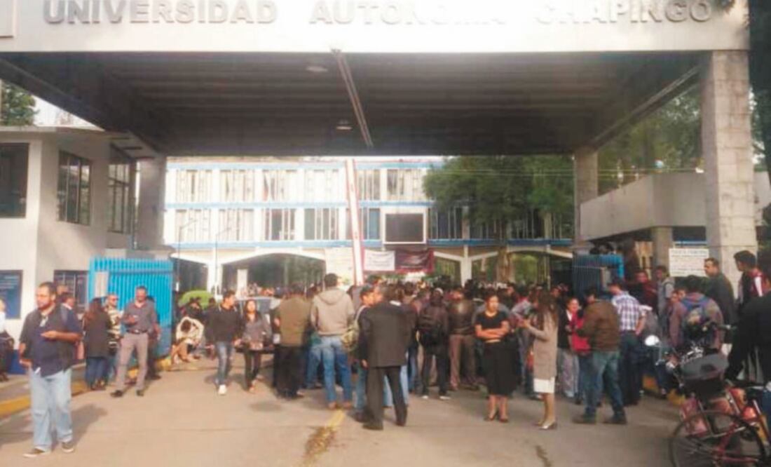 El rector convocó a una reunión del consejo para responder a los cuestionamientos de los inconformes y reiniciar labores. (ESPECIAL)