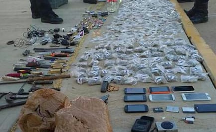 Aseguran armas y marihuana en dos penales de Zacatecas