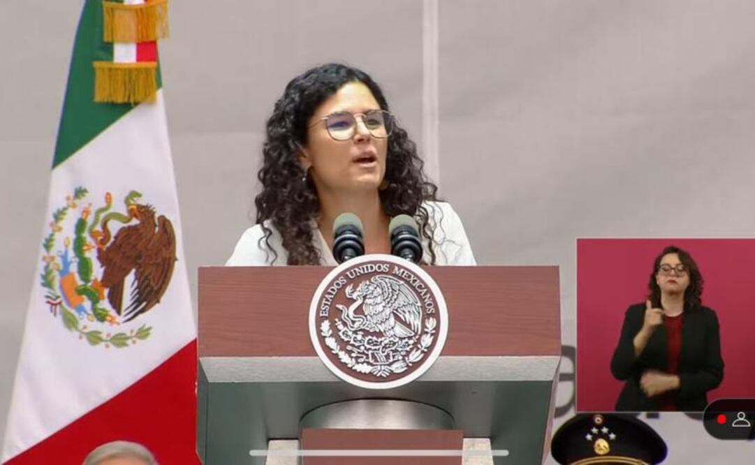 Alcalde también felicitó en su discurso a las mujeres enfermeras y miembros de la Guardia Nacional. Foto: Especial