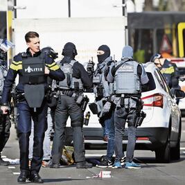 Holanda: ataque paraliza ciudad; hay tres muertos