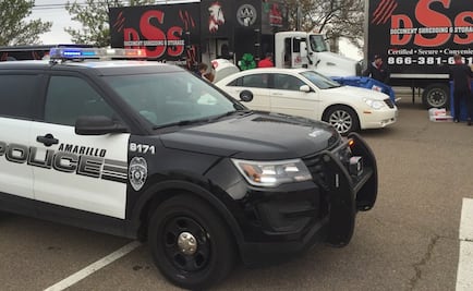 Abaten a sospechoso en centro comercial de Texas