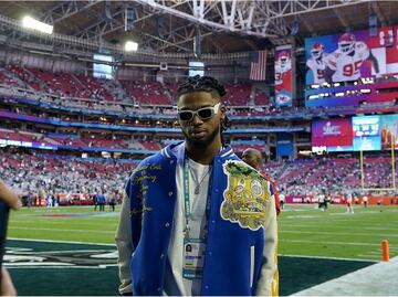 Damar Hamlin, jugador que sufrió un paro cardíaco, fue ovacionado en el Super Bowl LVII