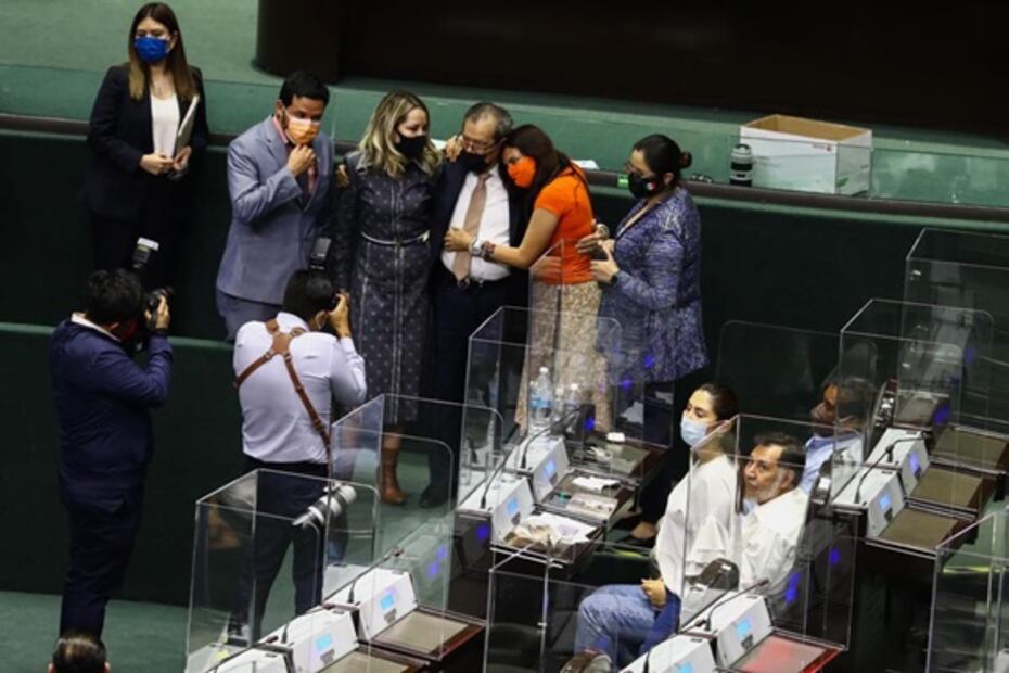 Crónica. Una noche oscura para el Poder Judicial