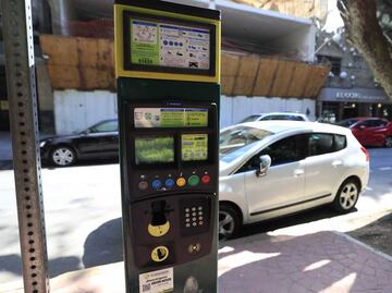 ¿Qué dice el nuevo reglamento para el estacionamiento en vía pública en CDMX?