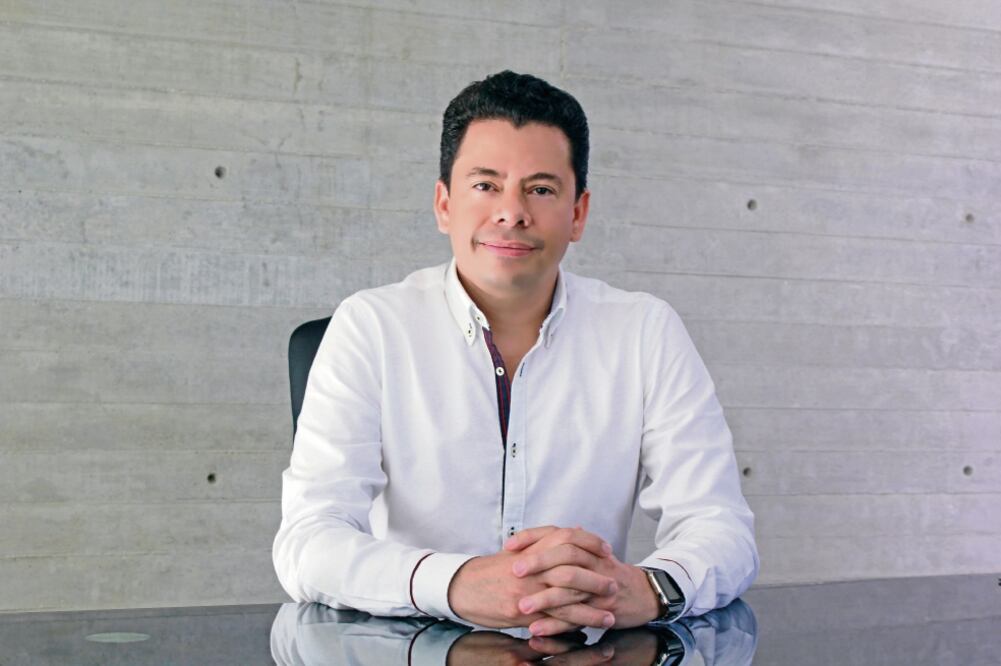 Renovación. Marco Antonio Erosa, CEO de Facturador.com dijo que la nueva versión de factura electrónica, del CFDI, será la 3.3; hoy es la 3.2. (CORTESÍA)