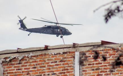 Maestra calma a niños tras balacera que dejó 9 muertos en Tlaquepaque