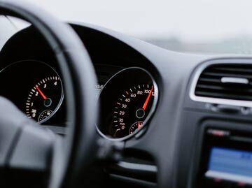 Accesorios que tiene tu auto y no sabes cómo usar