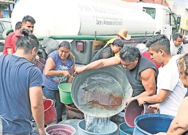 Contraloría evitará que se lucre con reparto de pipas durante corte de agua