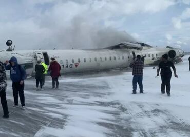 Avión de Delta Airlines volcado en Toronto; Consulado de México descarta víctimas connacionales