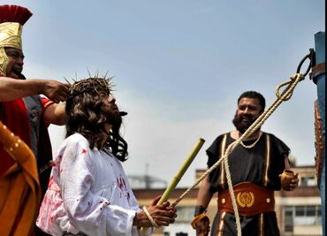 FOTOS: Miles acuden a la 182 Representación de la Pasión de Cristo en Iztapalapa