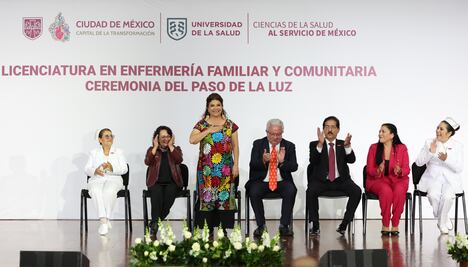 Clara Brugada encabeza ceremonia más de 200 graduados en Enfermería Familiar y Comunitaria de la Universidad de la Salud
