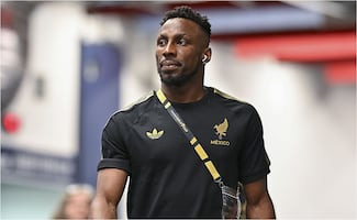 Julián Quiñones llegó a México para concentrar con el Tri de cara a los amistosos con Portugal y Bélgica