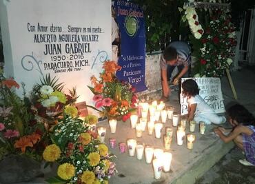 Alcalde pide sepultar restos de Juan Gabriel en Parácuaro