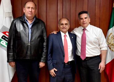 Tras salida de Osorio Chong, Manuel Añorve es electo nuevo coordinador del PRI en el Senado