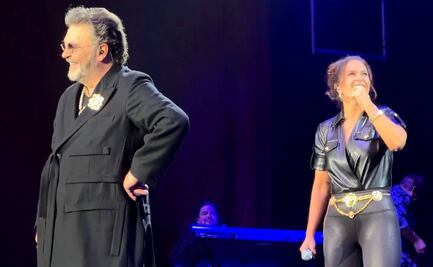 ¡Mijares queda impactado con Lucero!: la cantante lo sorprende durante concierto