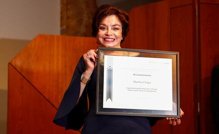 Celebran a Martha Chapa por 50 años de trayectoria
