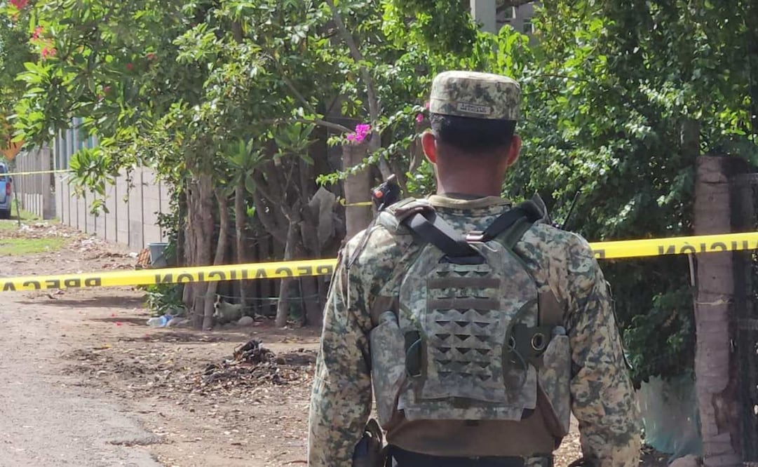 Hallan dos cuerpos en ataúdes en Navolato, Sinaloa; permanecen sin identificar.
Foto: Especial.