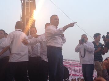 Beltrones respalda a Héctor Yunes en Boca del Río