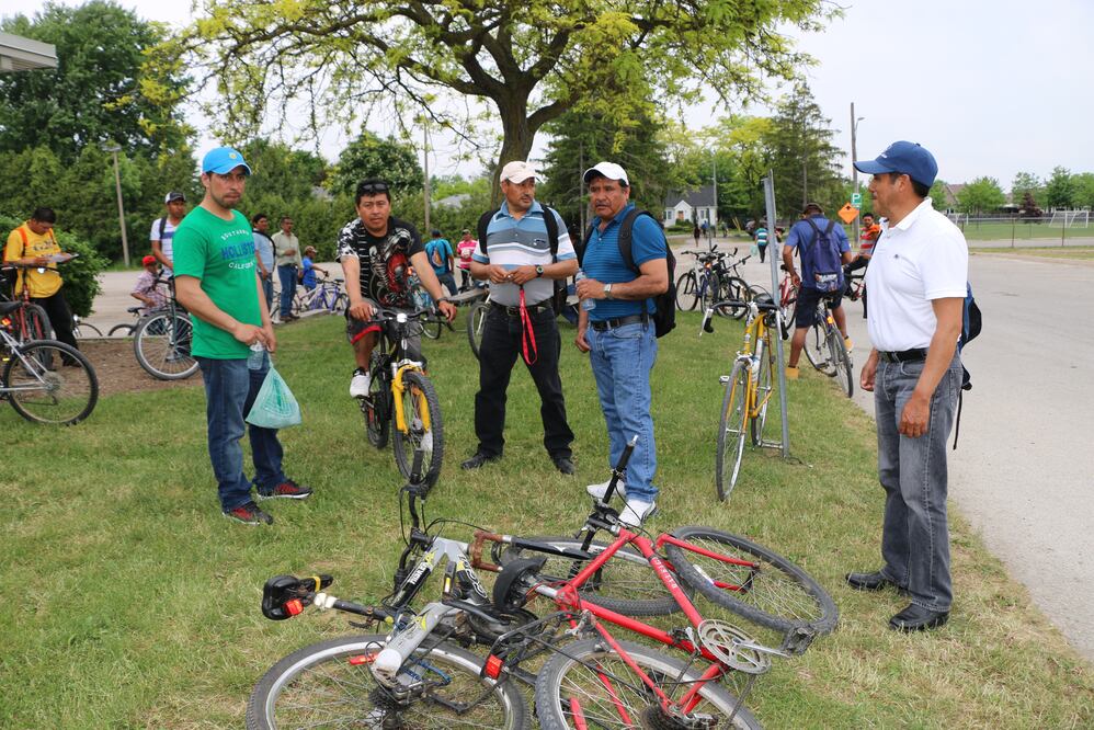 Andrés Domínguez Morán, de 56 años, era parte de una decena de jornaleros mexicanos que labora en la granja de flores Connon Nurseries AVK Nursery Holdings (Foto: Notimex)