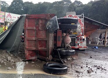 Deja un muerto aparatoso accidente en la México-Toluca
