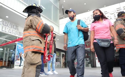 Por fuga de gas, desalojan a cientos de personas del Mexipuerto de Ecatepec