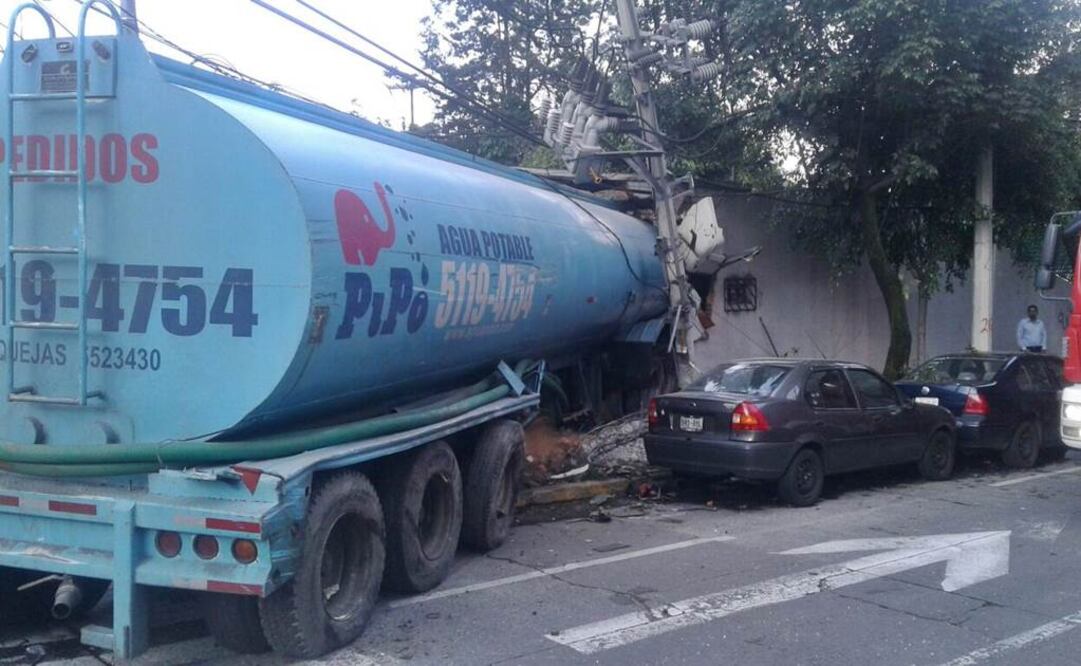 SSP confirma 4 muertos y 20 lesionados por impacto de pipa de agua