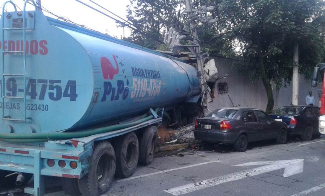 SSP confirma 4 muertos y 20 lesionados por impacto de pipa de agua