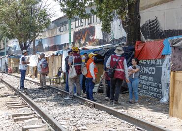 Comienza retiro de campamento migrante de Vallejo; 300 personas serán trasladadas a albergue