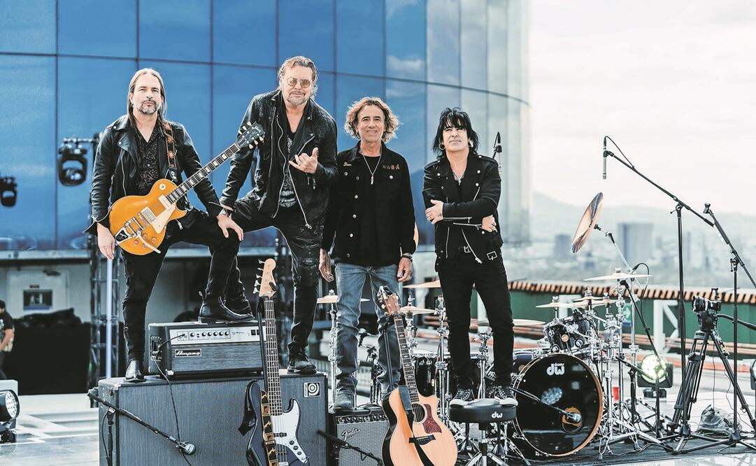 La banda de rock pop dio el banderazo de su gira “México lindo y querido” con un show privado que se realizó en la Ciudad de México, desde el helipuerto del World Trade Center. Foto: Bernardo García Salgado.