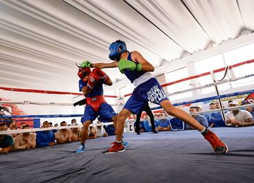 Internos de penales mexiquenses practican box como terapia de reinserción social