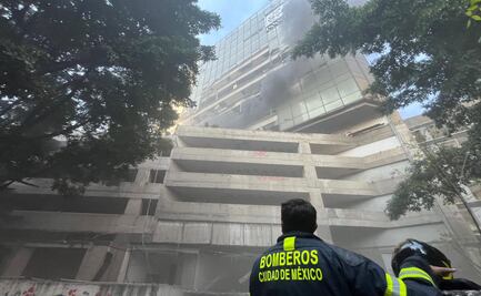 Vecinos denunciaron "saqueos profesionales" y vandalismo en antiguo edificio del ISSSTE antes de su incendio