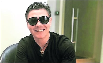 Recibe gancho Travieso Arce en rounds de sombra por diputación