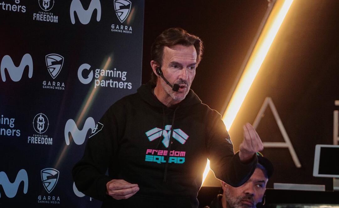 Fernando Landeros, presidente de Fundación Freedom, durante el lanzamiento de Freedom Squad, gamers contra la trata infantil en la Arena Movistar en la plaza Artz Pedregal. Foto: Gabriel Pano/El Universal