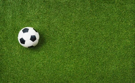 Aprende de finanzas personales mientras juegas futbol 