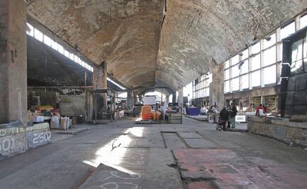 Continúa diálogo con locatarios del mercado de la Merced para reconstrucción 