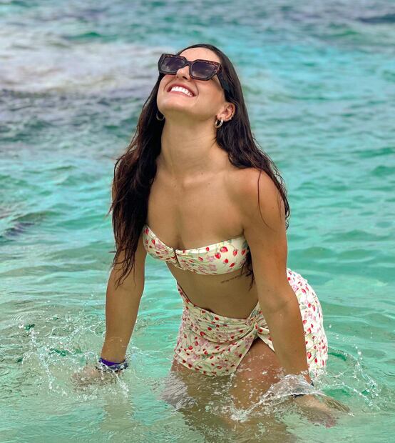 Casandra Ascencio posando. Fuente: Instagram @casandraascencio