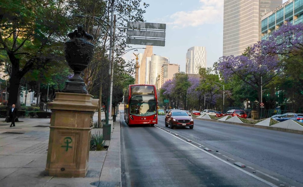 La línea 7 del Metrobús es el elemento de Reforma que llegó mucho después del 2006, pues recorre esta avenida desde 2018. Foto: Diego Simón/EL UNIVERSAL.