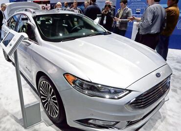 Pega a Ford y GM arancel de Trump a autos importados