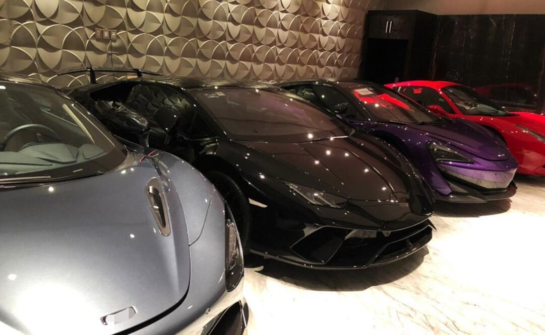 In total, the FGR seized 27 luxury vehicles - Photo: Taken from Mexico's Attorney General's Twitter Account